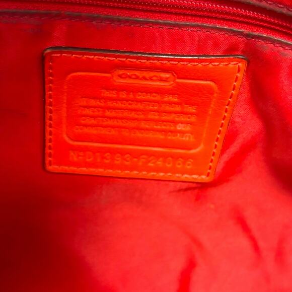Coach Daisy Outline Signature Emma Tote Bag Khaki Orange Red Leather F24066 - Picture 13 of 13